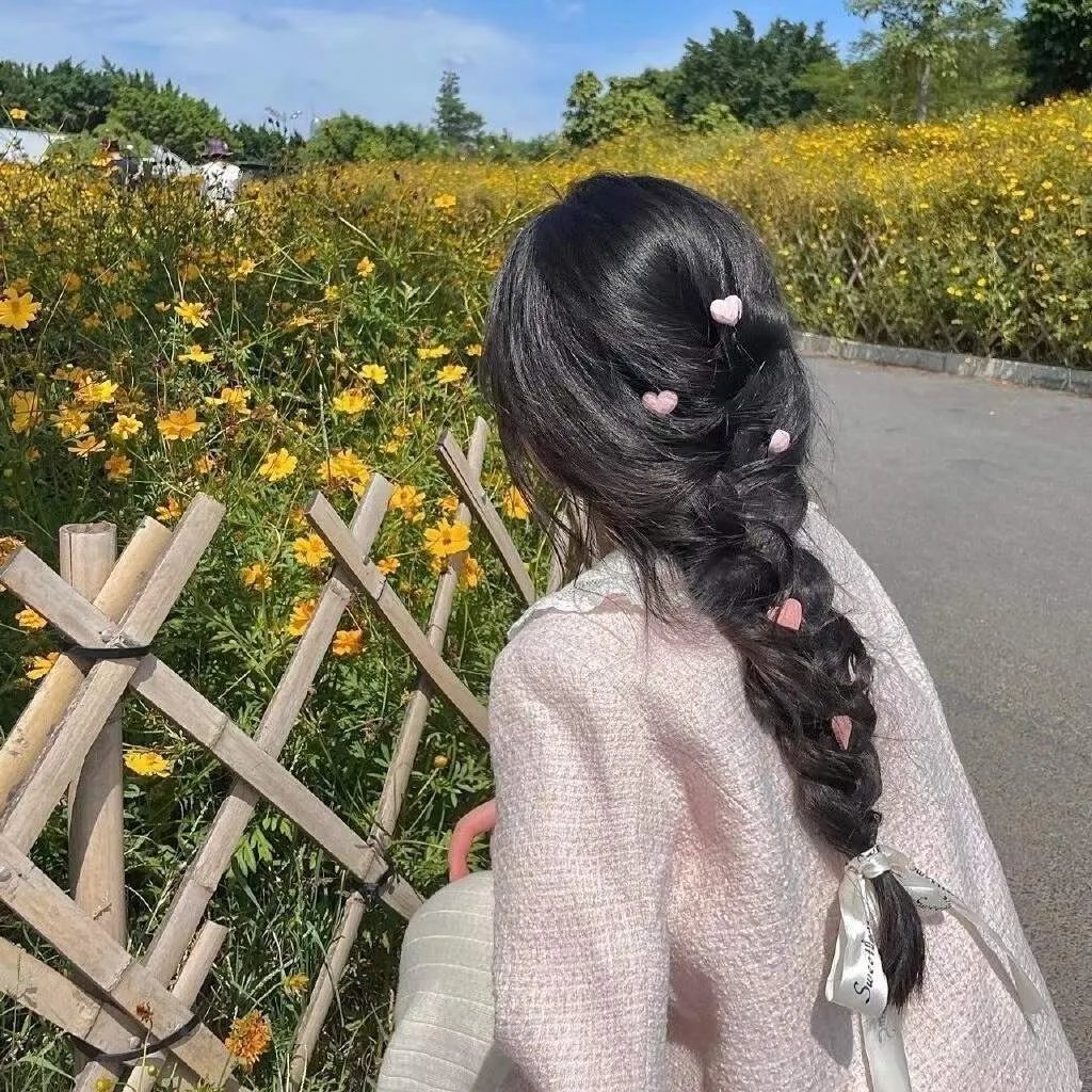 高墙之内的理发室